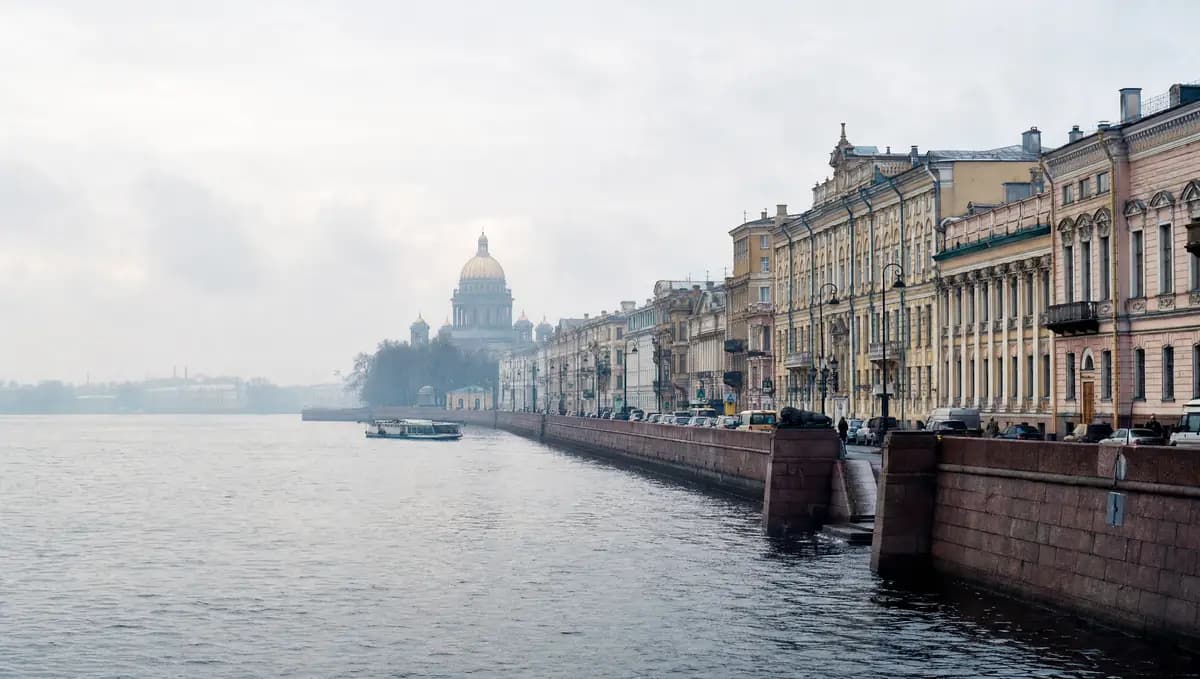 Санкт-Петербург, Нева